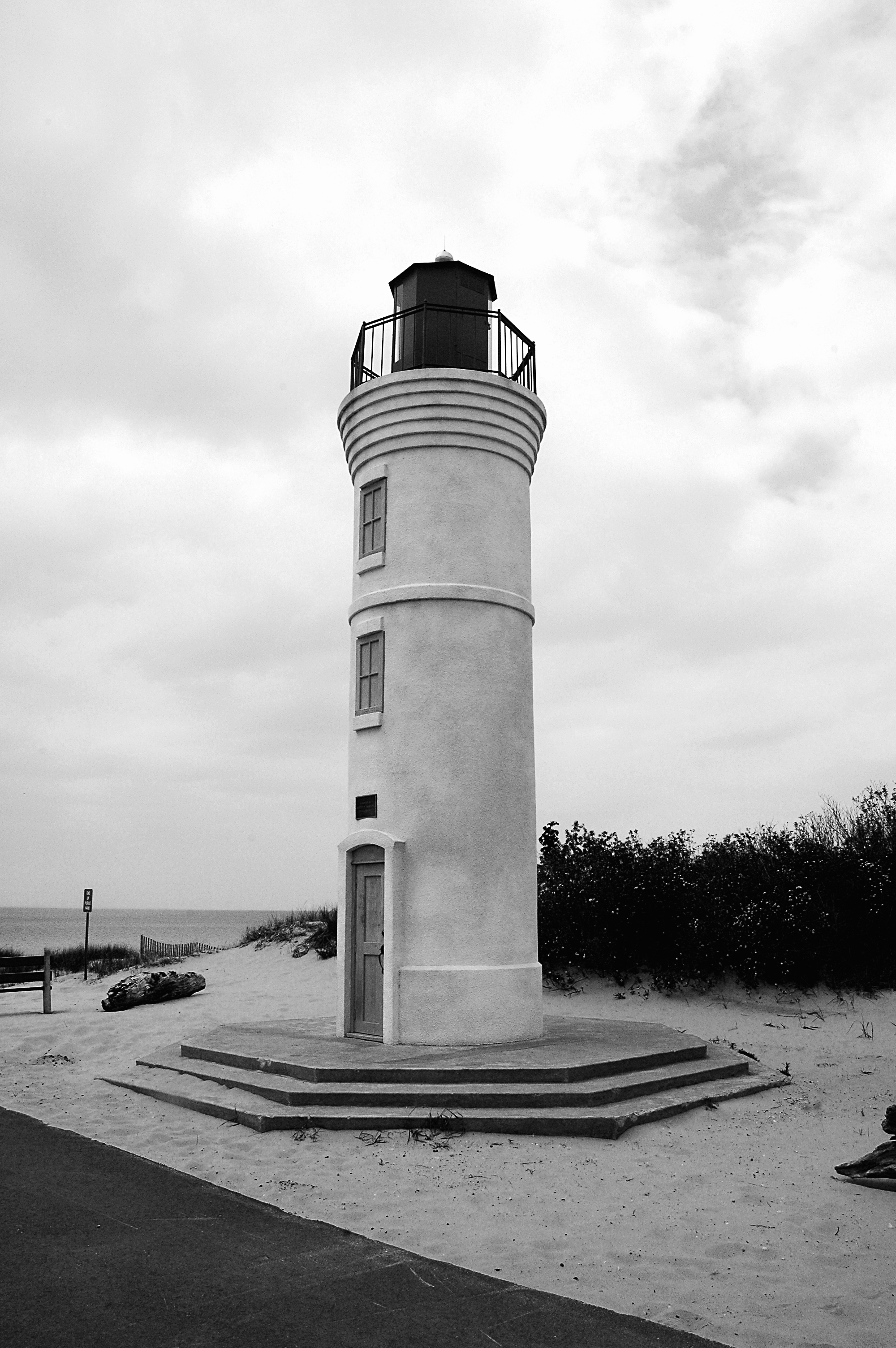 ROBERT MANNING MEMORIAL LIGHTHOUSE MI